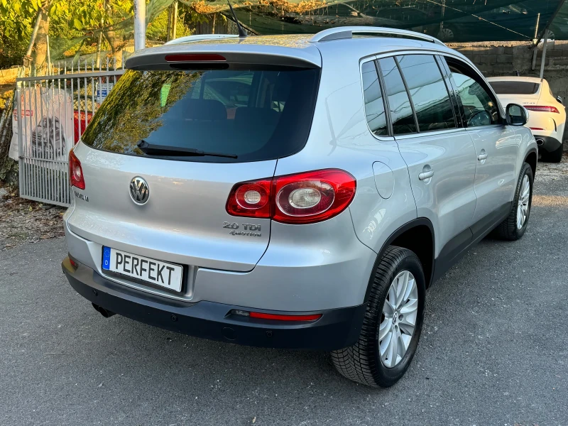 VW Tiguan 2.0TDI* 4motion* 11г, снимка 3 - Автомобили и джипове - 47820936