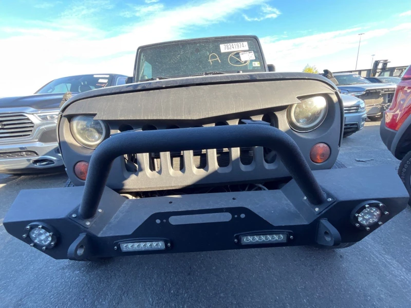 Jeep Wrangler, снимка 12 - Автомобили и джипове - 47906999