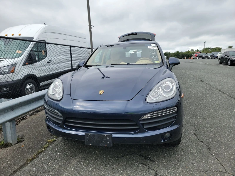 Porsche Cayenne AWD, снимка 2 - Автомобили и джипове - 48402659