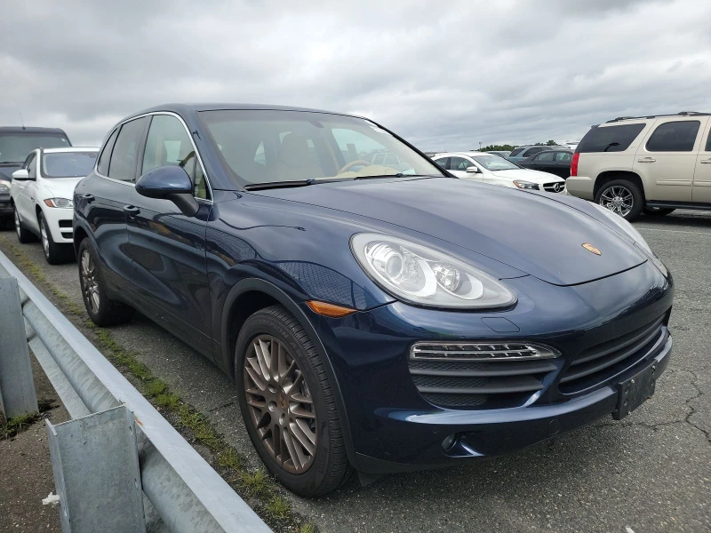 Porsche Cayenne AWD, снимка 3 - Автомобили и джипове - 48402659