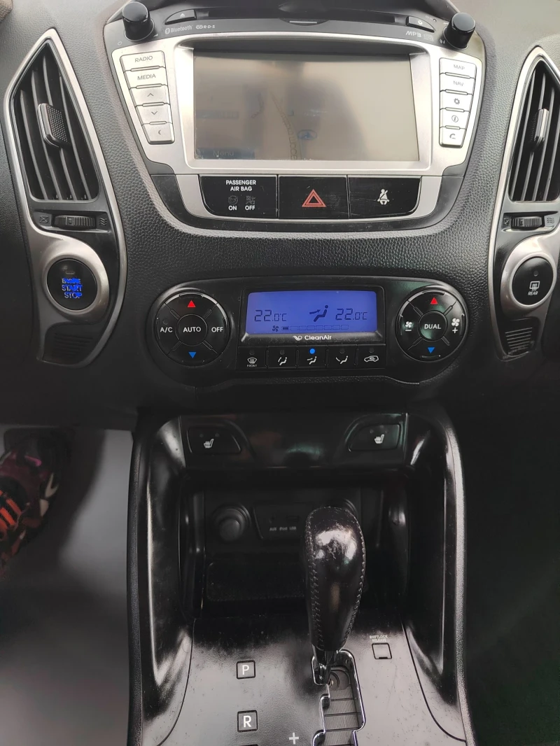 Hyundai IX35 2.0 AUTOMAT , снимка 14 - Автомобили и джипове - 52132892