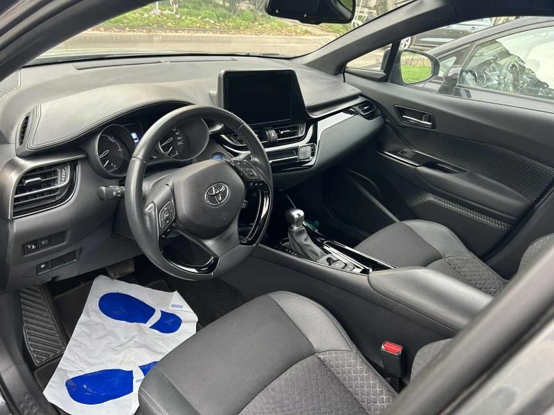 Toyota C-HR 2.0 Hybrid , снимка 4 - Автомобили и джипове - 52863748