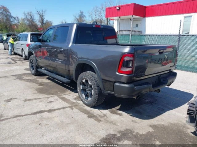 Dodge RAM 1500 5.7L - изображение 3