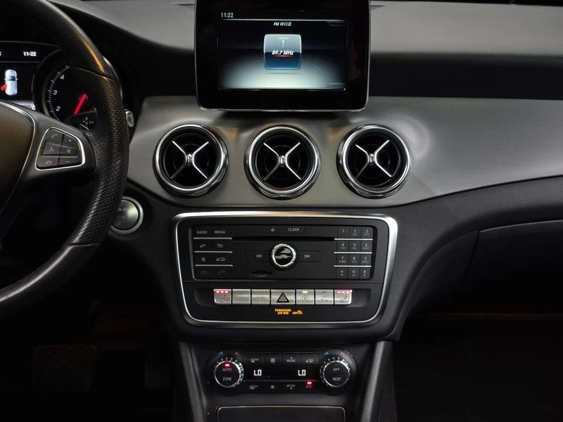Mercedes-Benz GLA GLA220 Premium| 190к.с., снимка 12 - Автомобили и джипове - 56126847