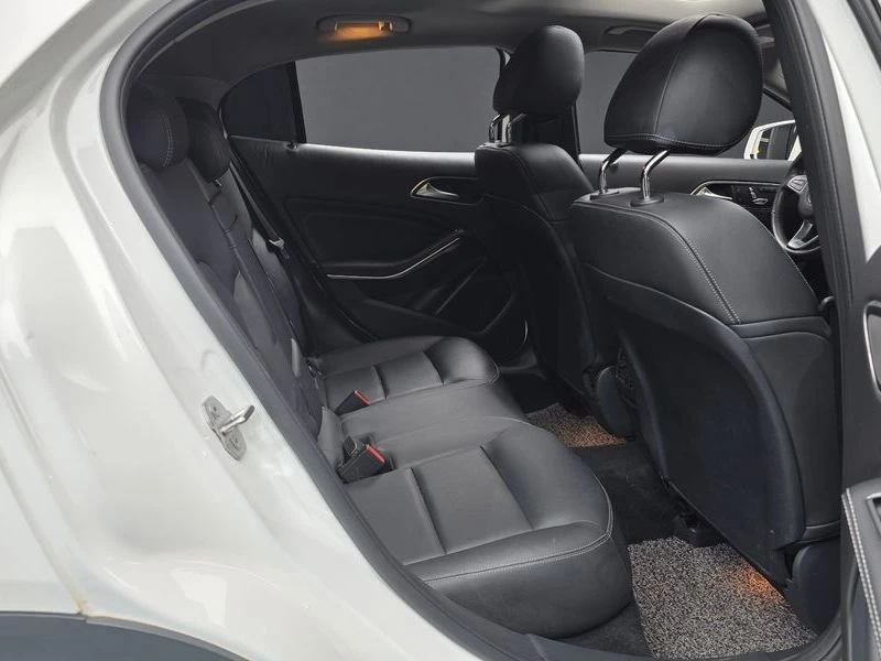 Mercedes-Benz GLA GLA220 Premium| 190к.с., снимка 11 - Автомобили и джипове - 56126847
