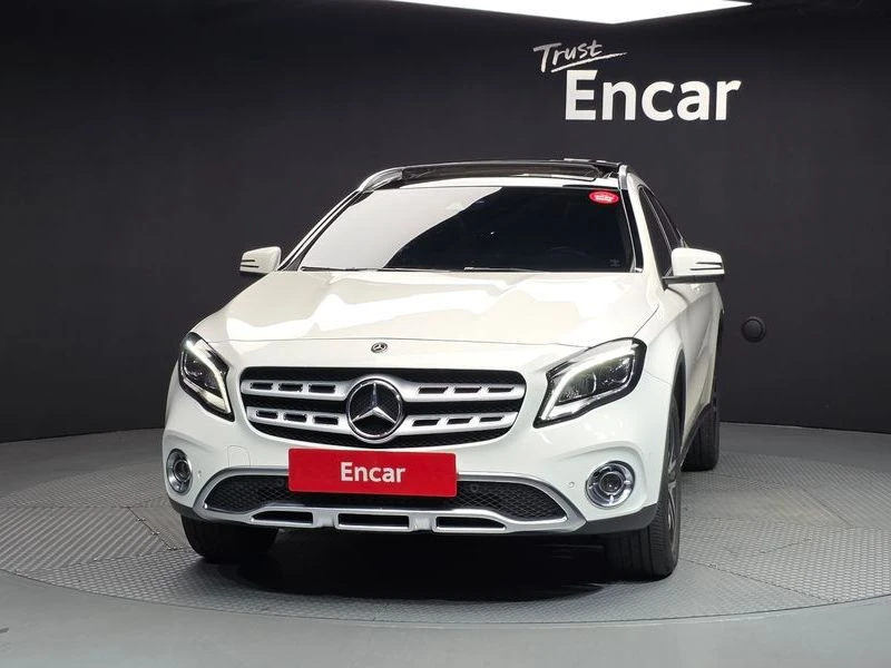 Mercedes-Benz GLA GLA220 Premium| 190к.с., снимка 3 - Автомобили и джипове - 56126847