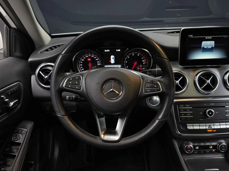 Mercedes-Benz GLA GLA220 Premium| 190к.с., снимка 13 - Автомобили и джипове - 56126847