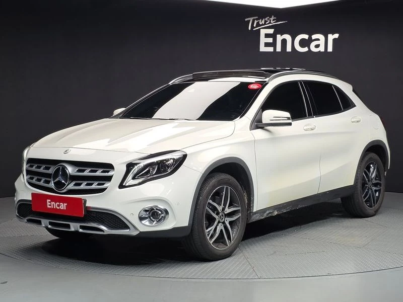 Mercedes-Benz GLA GLA220 Premium| 190к.с.