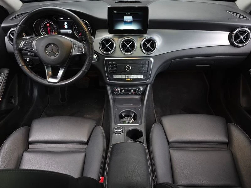 Mercedes-Benz GLA GLA220 Premium| 190к.с., снимка 7 - Автомобили и джипове - 56126847