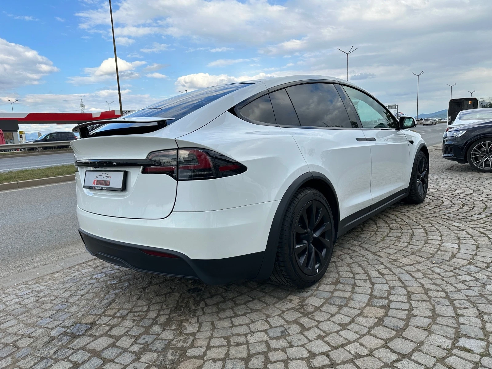 Tesla Model X 5 км./Dual Motor или  PLAID  - изображение 6