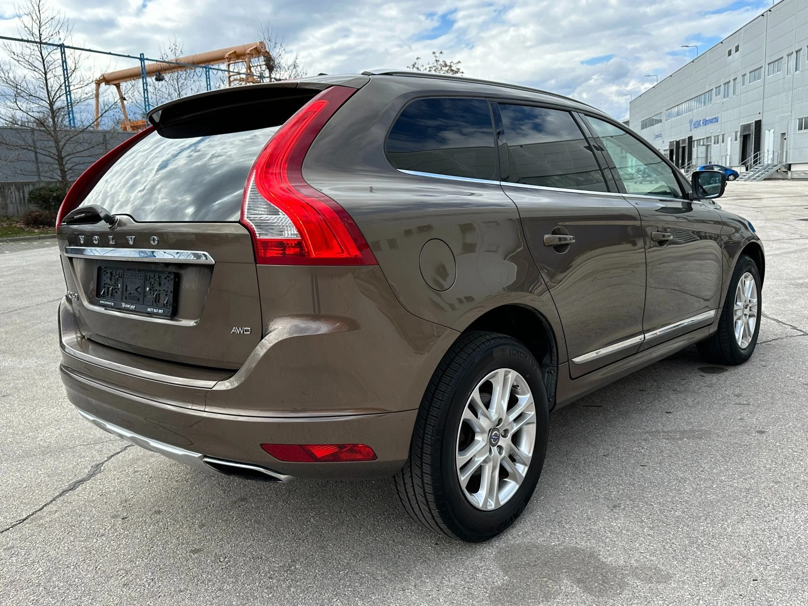 Volvo XC60 Facelift/T6 - изображение 4