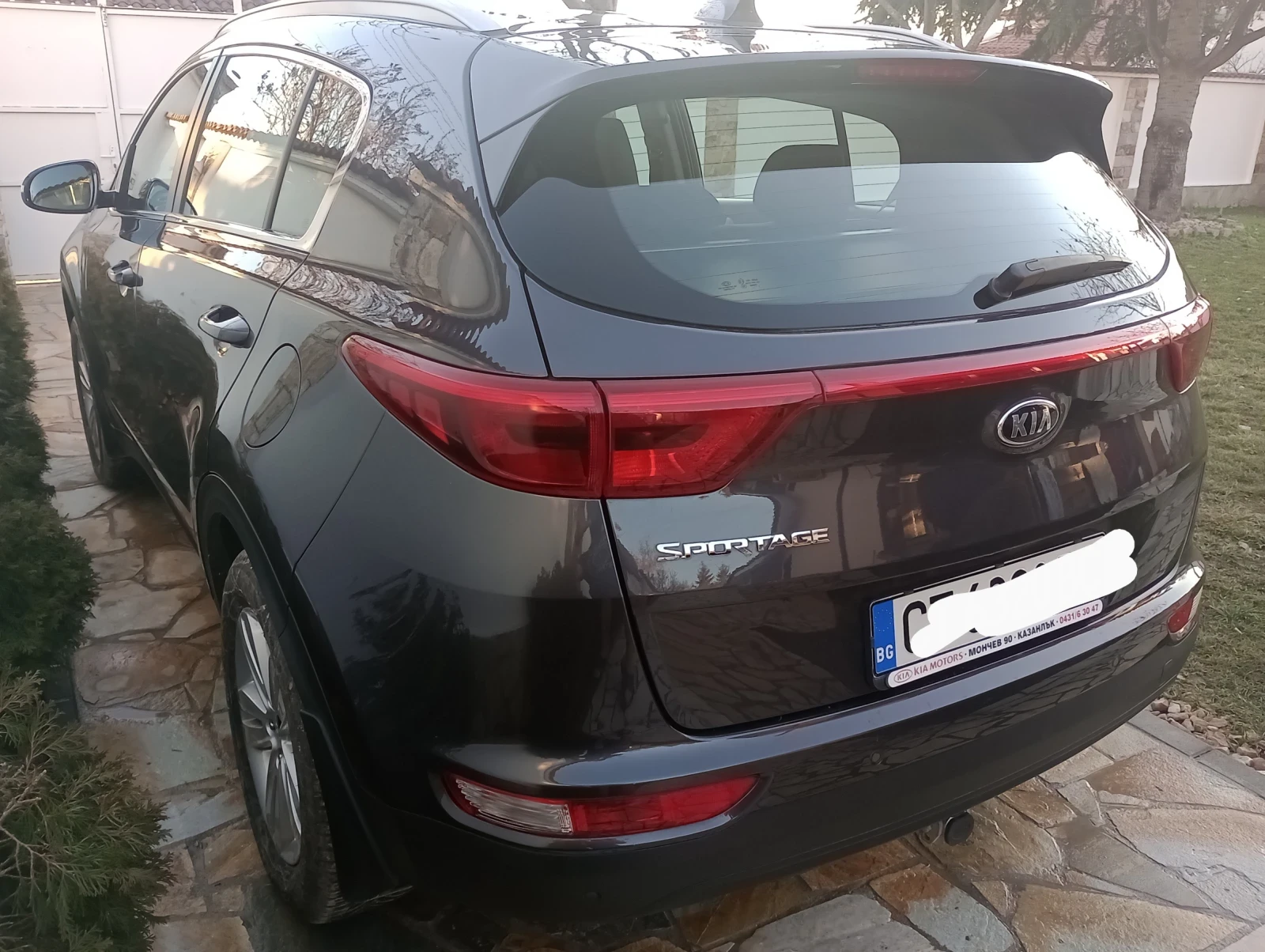 Kia Sportage 1.6 Gdi  - изображение 8