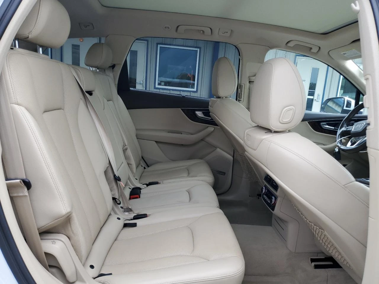 Audi Q7 PREMIUM PLUS 3.0T DISTRONIC/DIGITAL/ОБДУХВАНЕ - изображение 10