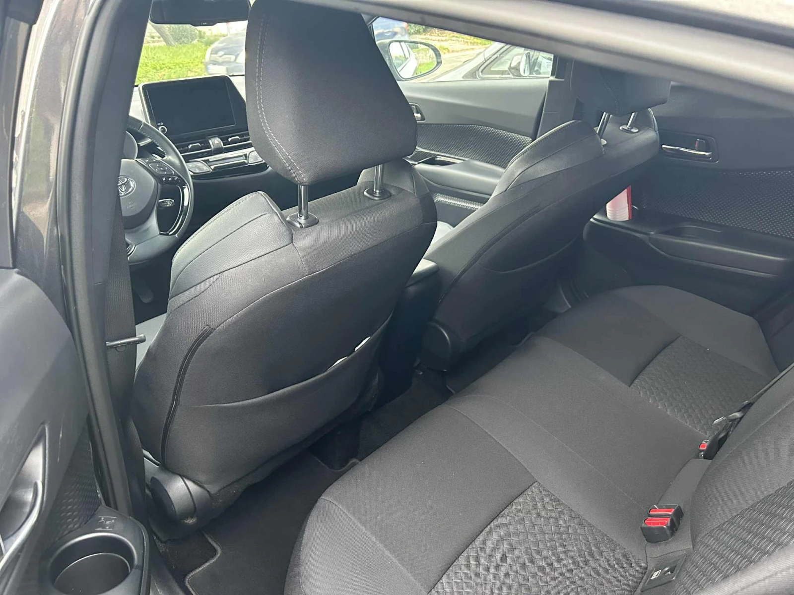 Toyota C-HR 2.0 Hybrid  | Mobile.bg � ����������� 6