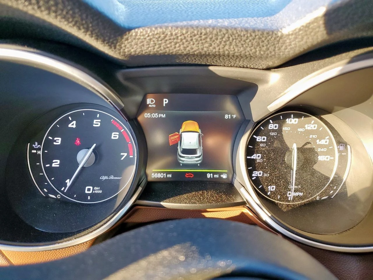 Alfa Romeo Stelvio TI* Q4* ДИСТРОНИК* ПОДГРЕВ* ОБДУХВАНЕ* КАФЯВА КОЖА - изображение 9