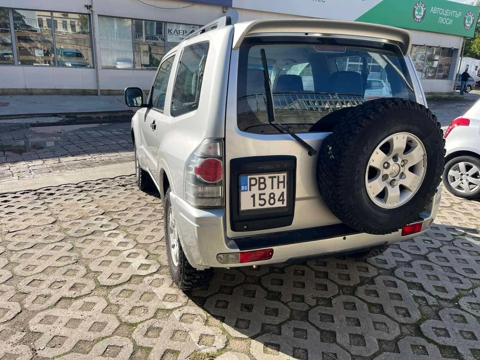 Mitsubishi Pajero  - изображение 2