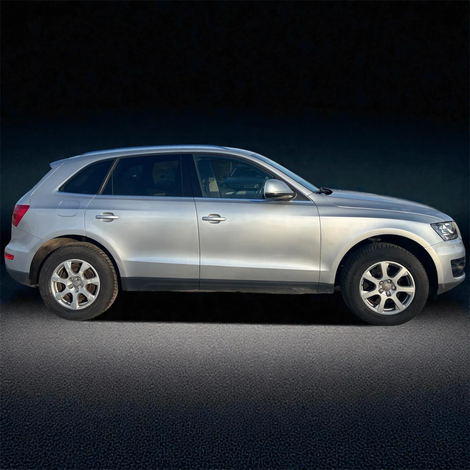 Audi Q5 3.0 TDI quattro, снимка 2 - Автомобили и джипове - 53737472