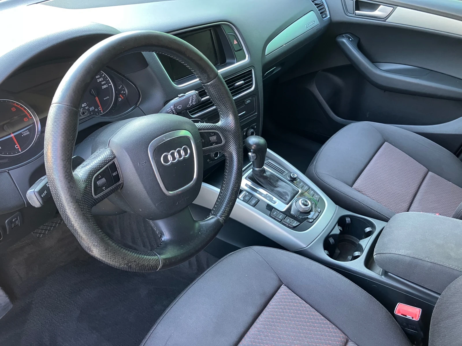 Audi Q5 3.0 TDI quattro, снимка 7 - Автомобили и джипове - 53737472