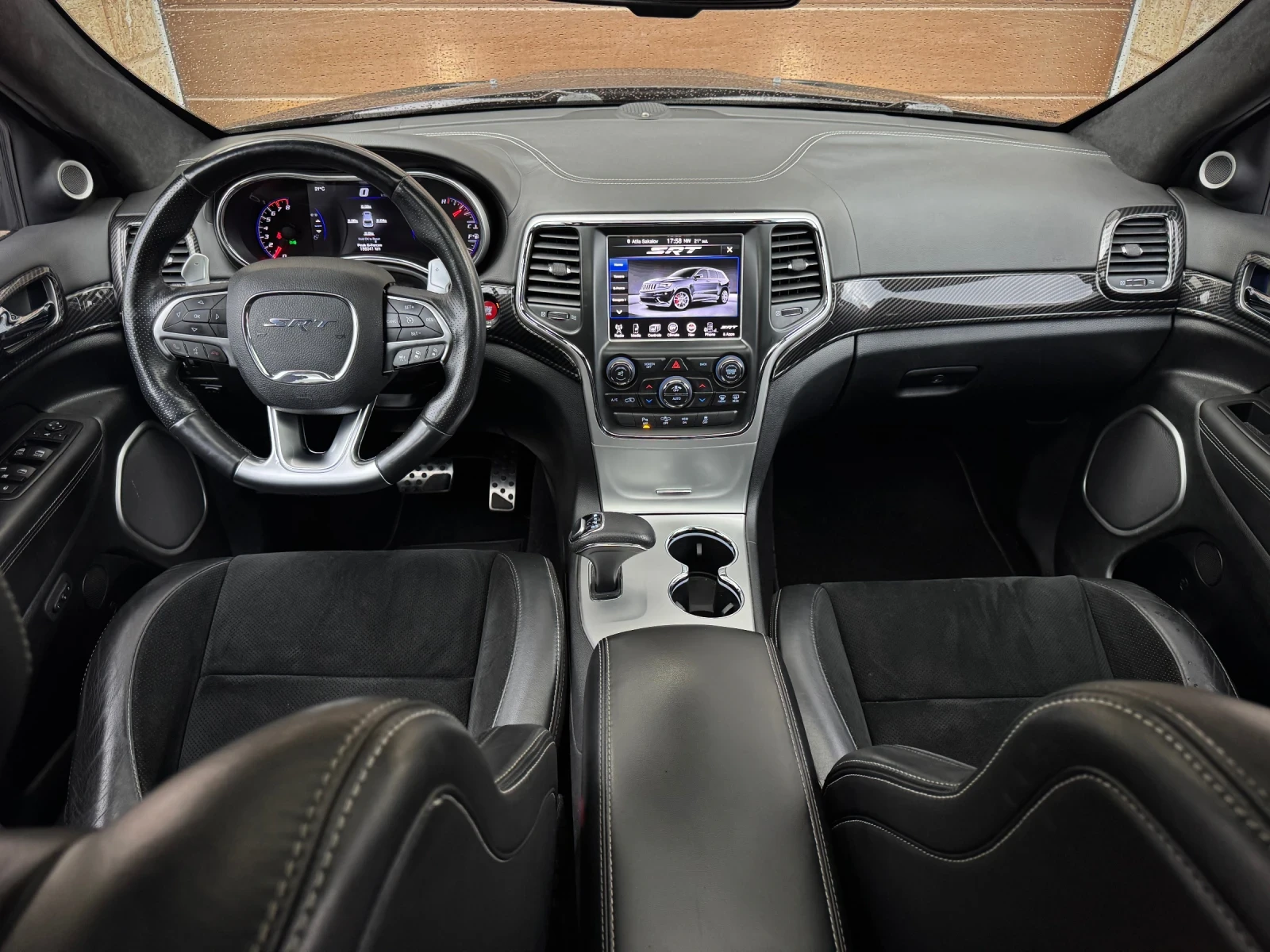 Jeep Grand cherokee 6.4 SRT, снимка 9 - Автомобили и джипове - 54564900