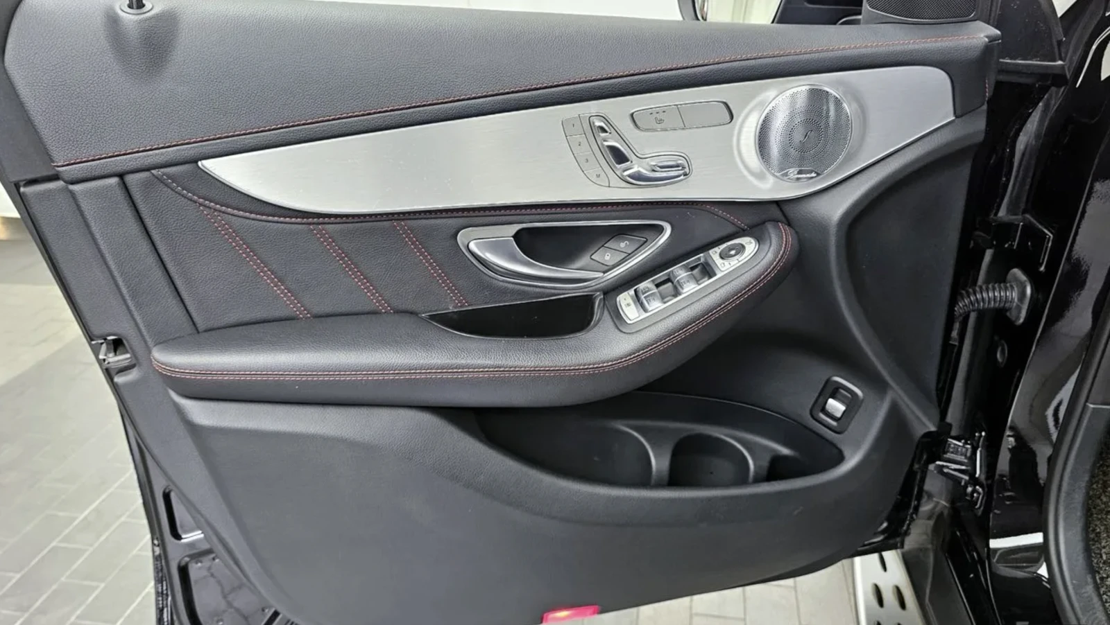 Mercedes-Benz GLC 43 AMG BURMESTER/360 КАМЕРИ/HUD/ШИБИДАХ/ FULL!, снимка 6 - Автомобили и джипове - 54865734