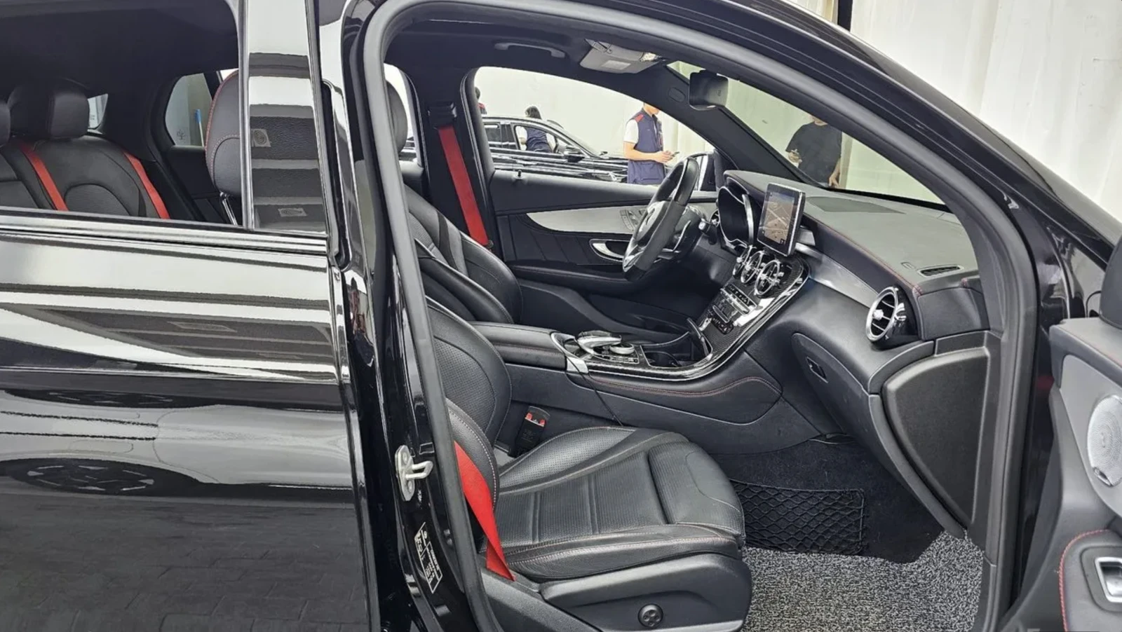 Mercedes-Benz GLC 43 AMG BURMESTER/360 КАМЕРИ/HUD/ШИБИДАХ/ FULL!, снимка 14 - Автомобили и джипове - 54865734