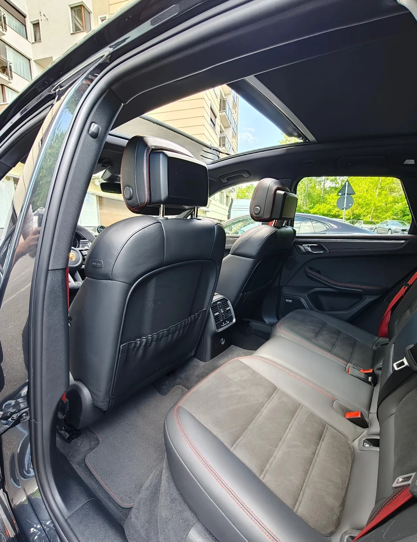 Porsche Macan GTS 2.9 V6 Bi-Turbo, снимка 8 - Автомобили и джипове - 54925145