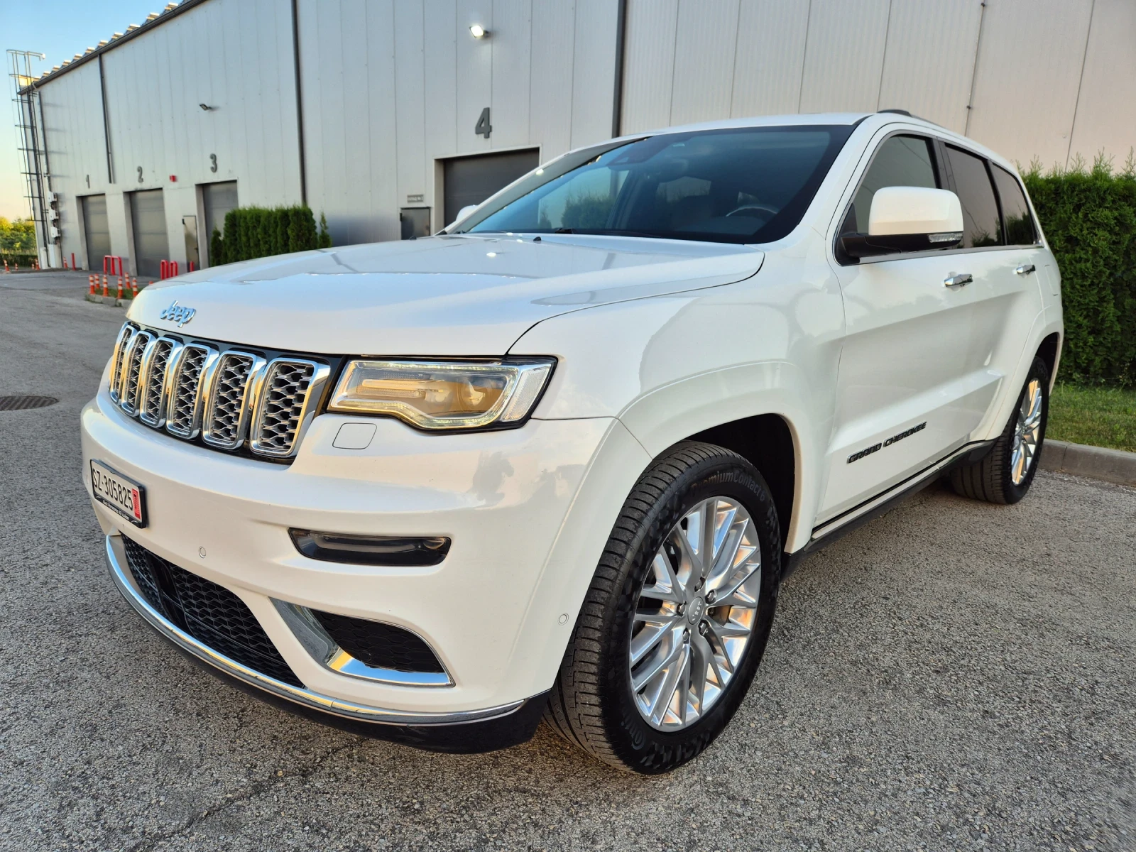Jeep Grand cherokee 3.0CRD Summit Navi Panorama Koja distronic Швейцар
