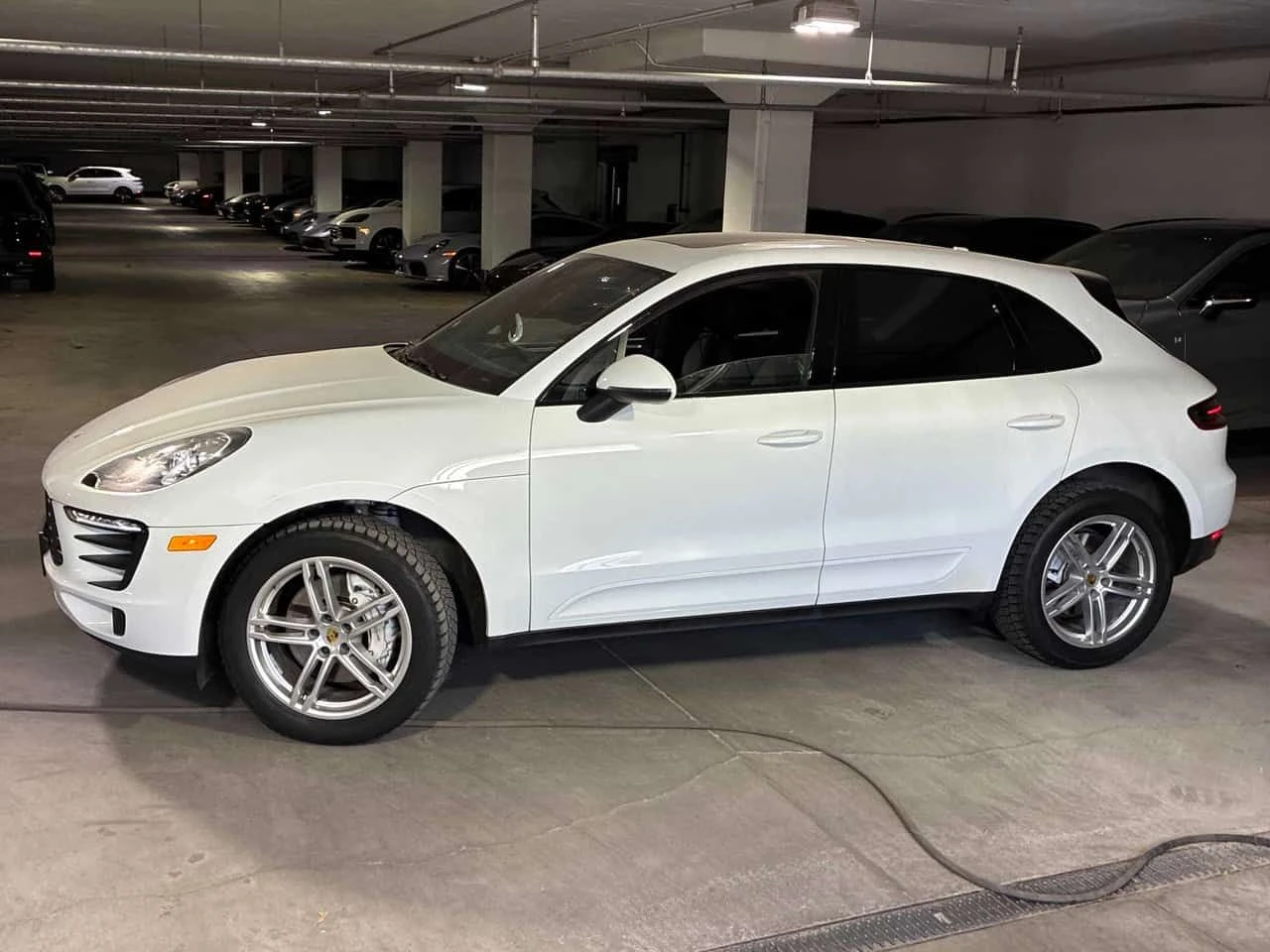 Porsche Macan * S * CARFAX * БЕЗ ПЪРВОНАЧАЛНА ВНОСКА, снимка 2 - Автомобили и джипове - 55423710