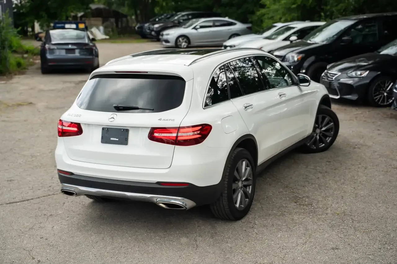 Mercedes-Benz GLC 300 * 360 КАМЕРА * PREM + PACK * ПАНОРАМА * НАВИГАЦИЯ, снимка 2 - Автомобили и джипове - 55812178