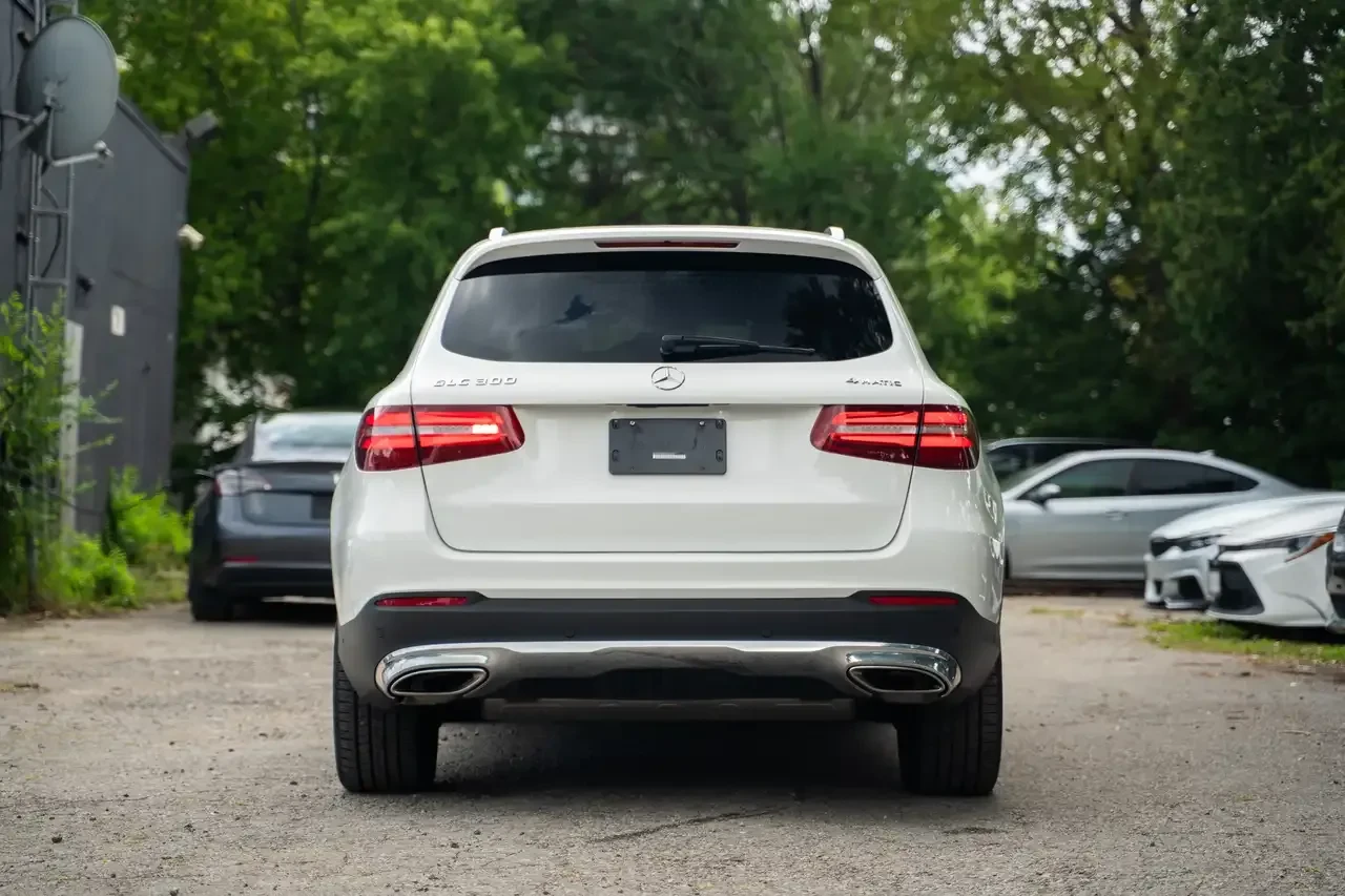Mercedes-Benz GLC 300 * 360 КАМЕРА * PREM + PACK * ПАНОРАМА * НАВИГАЦИЯ, снимка 3 - Автомобили и джипове - 55812178
