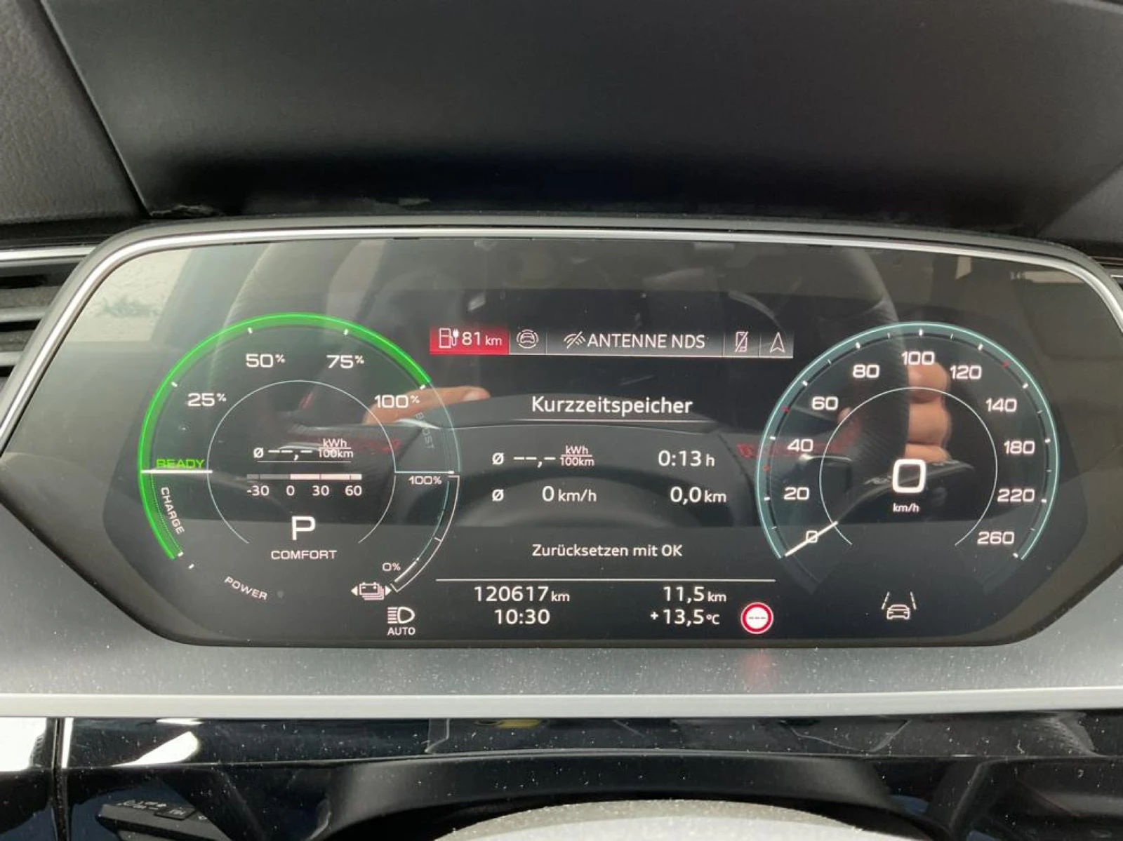 Audi Q8 E-tron 50 S Line Quattro Navi Leather Bang&Olufsen, снимка 10 - Автомобили и джипове - 56198026