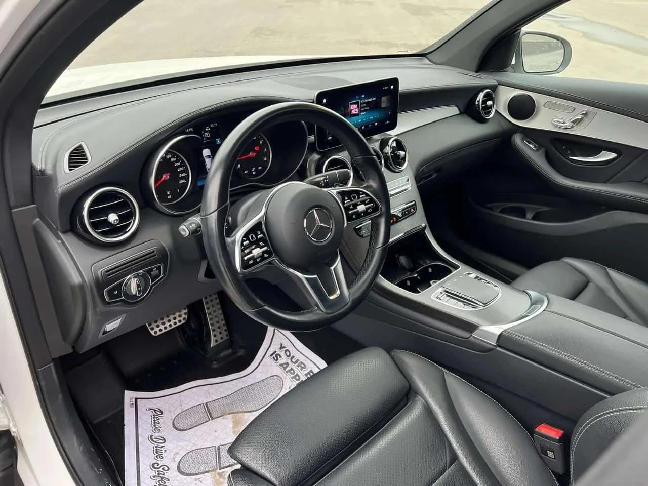 Mercedes-Benz GLC 300, снимка 6 - Автомобили и джипове - 56719551