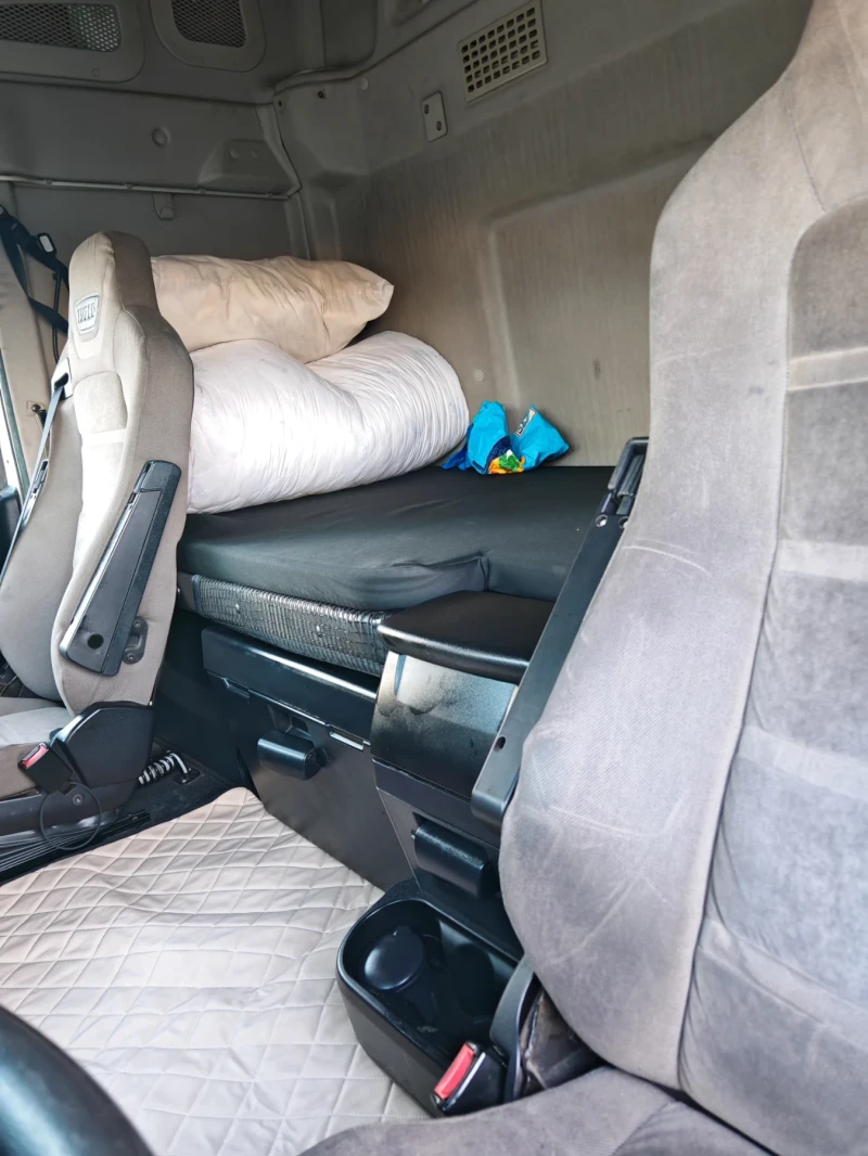 Iveco Stralis, снимка 15 - Камиони - 53118579