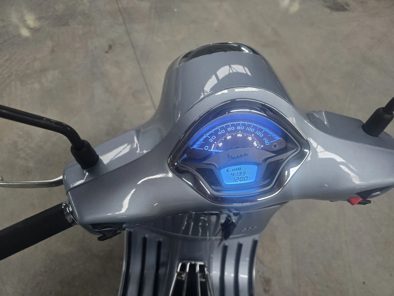 Vespa GTS 300 ABS, снимка 5 - Мотоциклети и мототехника - 54092091