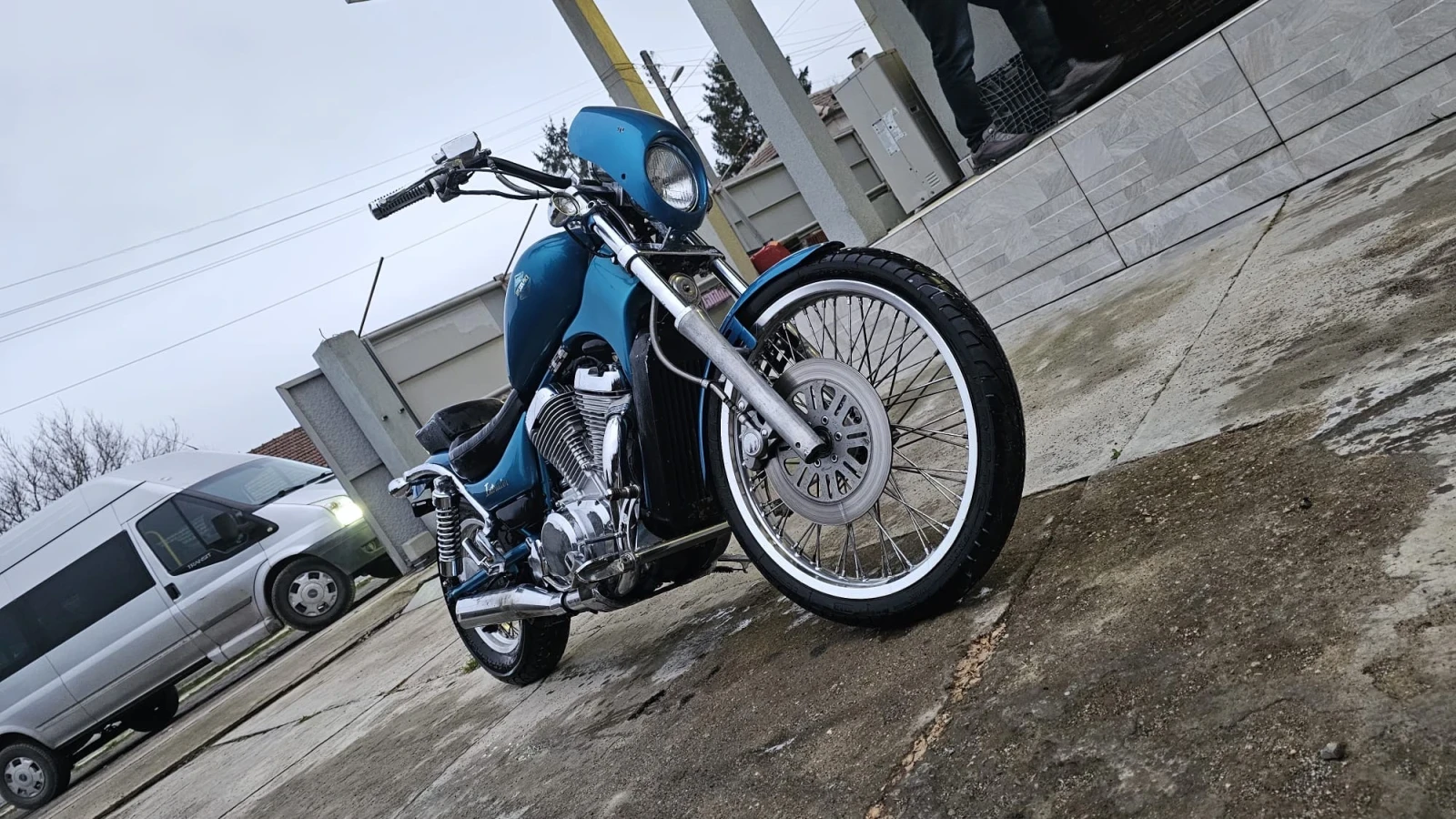 Suzuki Intruder