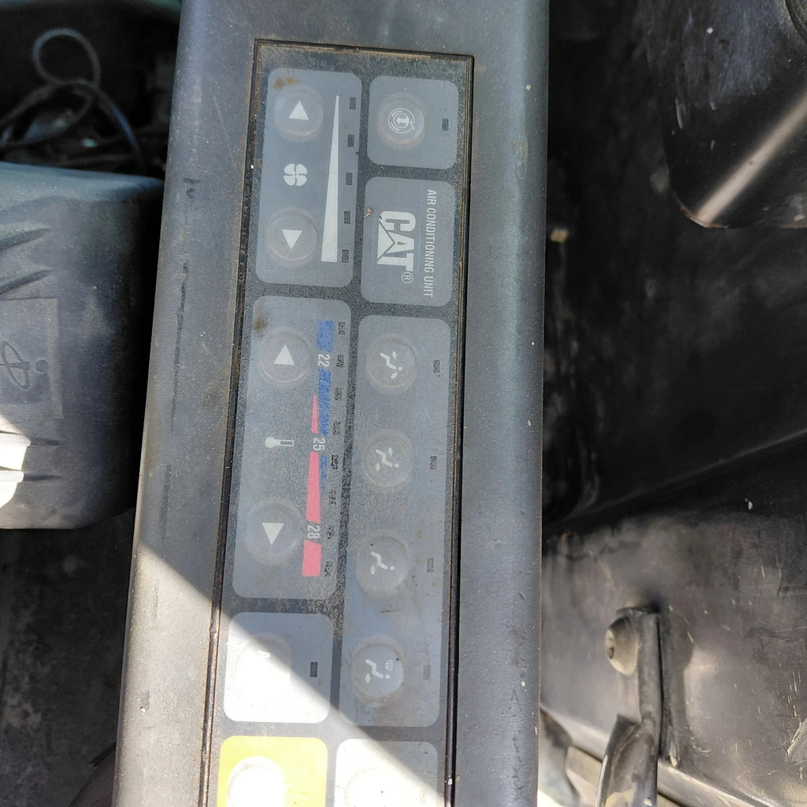 Багер Cat 313DCR * КЛИМАТРОНИК * ТОП СЪСТОЯНИЕ * , снимка 11 - Индустриална техника - 49540145