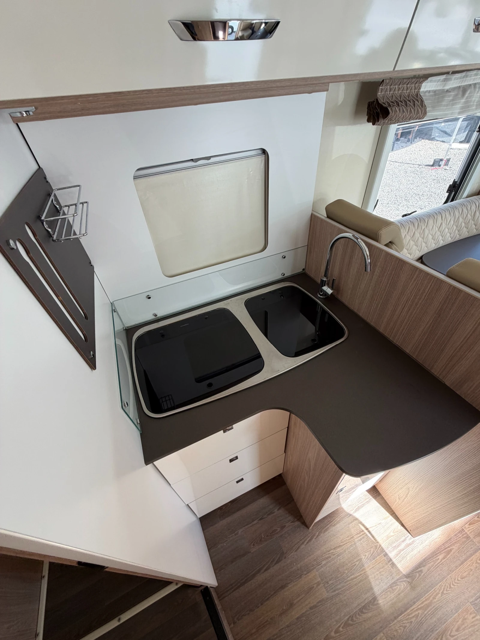 ������ Burstner Lyseo I 728 G | Mobile.bg � ����������� 16