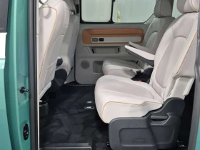 VW ID.Buzz 1ST EDITION * 360 КАМЕРИ* ОБДУХВАНЕ* ПАНО* CARFAX, снимка 11