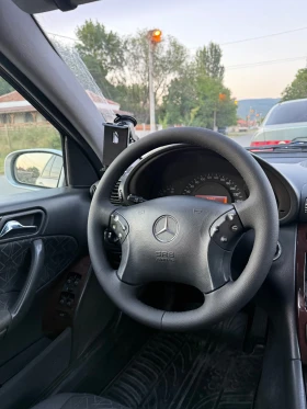 Mercedes-Benz C 220, снимка 4