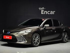 Toyota Camry (Xv70) 2.5 Xle Hybrid, снимка 1