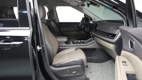 Kia Carnival NOBLESSE* 7МЕСТЕН* ДИСТРОНИК* КАМЕРА* ОБДУХВАНЕ* , снимка 9