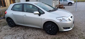 Обява за продажба на Toyota Auris 1.6 автомат swiss ~9 999 лв. - изображение 1