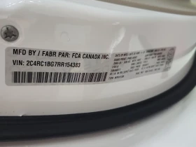 Chrysler Pacifica * TOURING L * CARFAX *    | Mobile.bg    7