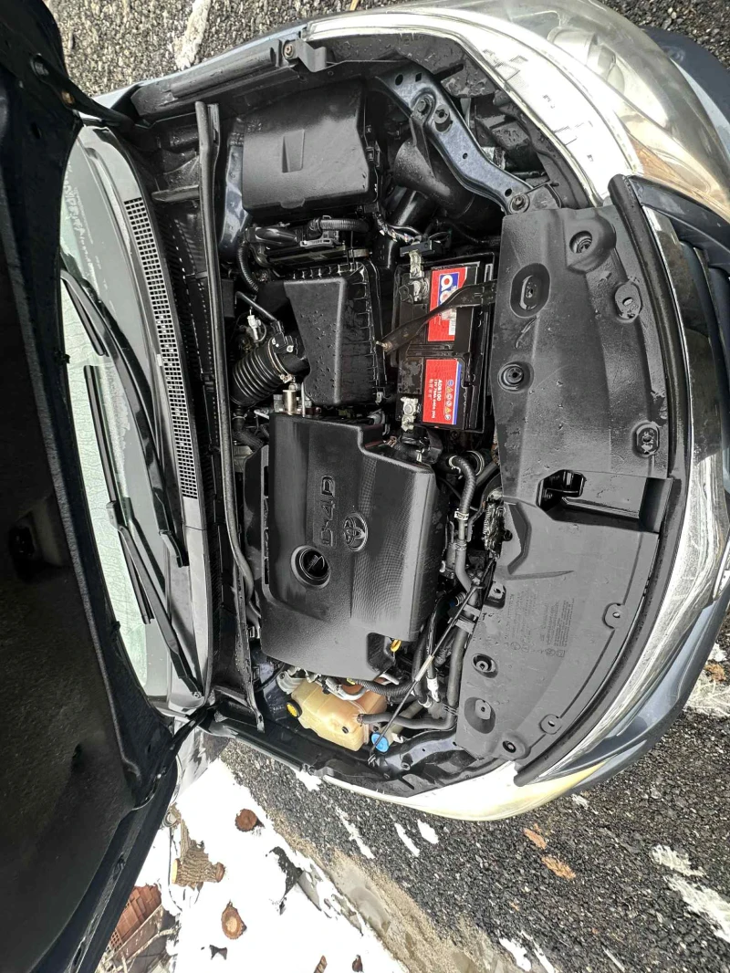 Toyota Avensis 2. 0 D-4D 124 к. с. НА ЧАСТИ, снимка 9 - Автомобили и джипове - 52982416