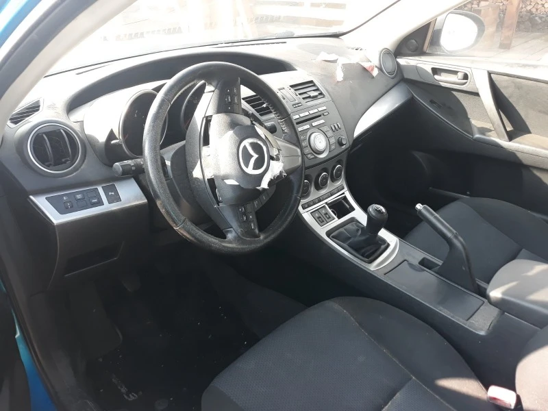 Mazda 3, снимка 2 - Автомобили и джипове - 40839218