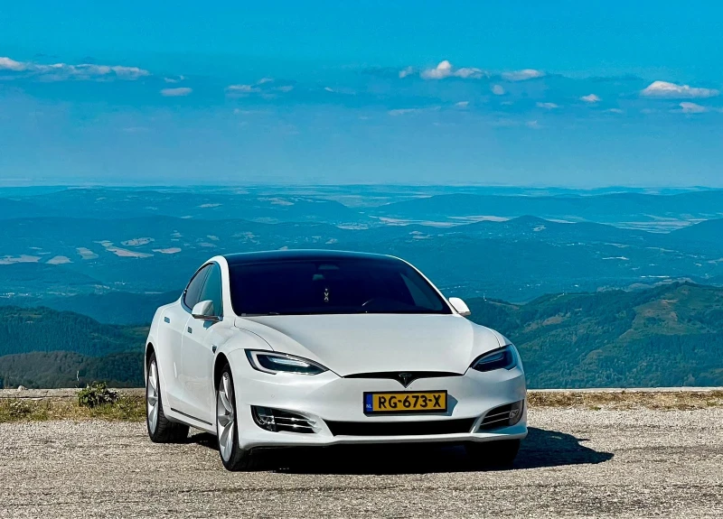 Tesla Model S, снимка 15 - Автомобили и джипове - 47679834