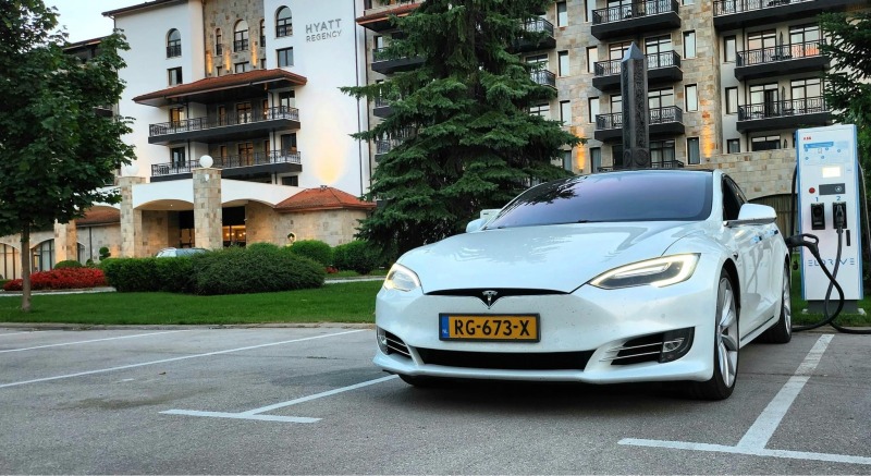 Tesla Model S, снимка 4 - Автомобили и джипове - 46281868