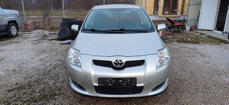 Toyota Auris 1.6 автомат swiss, снимка 1 - Автомобили и джипове - 48130502