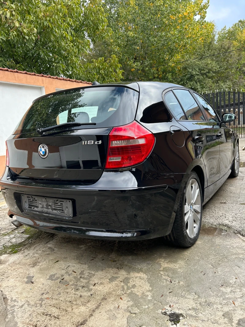 BMW 118, снимка 6 - Автомобили и джипове - 48367578