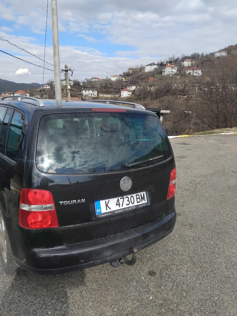 VW Touran, снимка 2 - Автомобили и джипове - 48917148